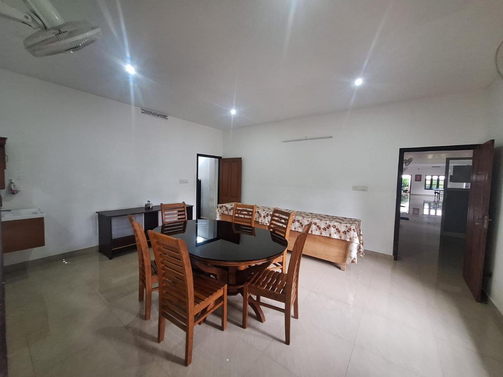 Green Aura Hotel Sultan Bathery Bagian luar foto